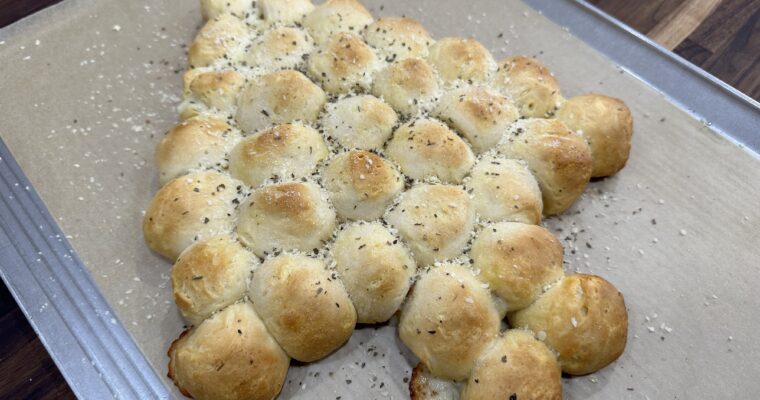 Christmas Tree Pull Apart Bread